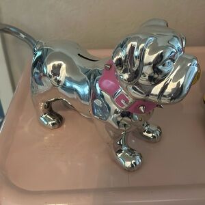 Bulldog piggy bank